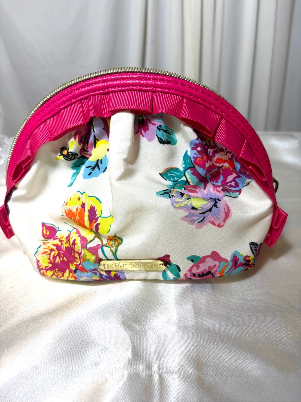 Betsey Johnson Cosmetic Bag With Vibrant Floral Print